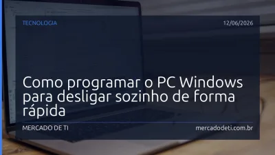 Interface do Prompt de Comando do Windows com a instrução executada para programar o desligamento.