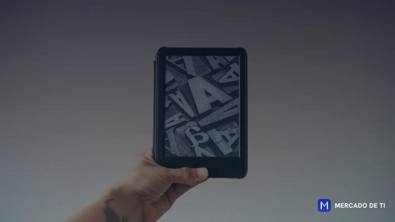 Kindle: Amazon renova linha com colorsoft, bateria de cobalto 100% reciclada e 12 semanas de autonomia
