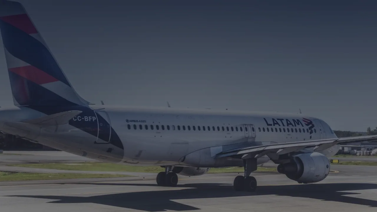 Latam investe US$ 25 milhões em wi-fi via satélite para 60 novas aeronaves