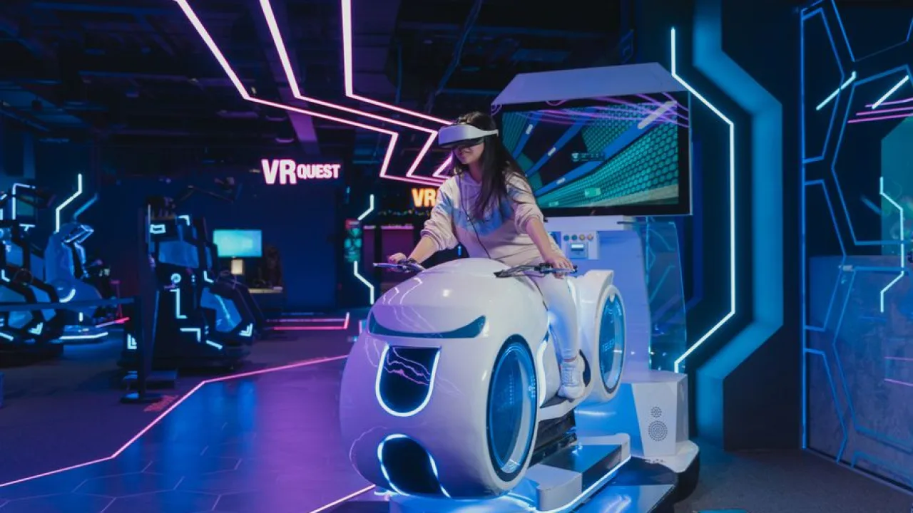 Meta: imagens vazadas do headset Project Phoenix indicam design de óculos e controle por gestos