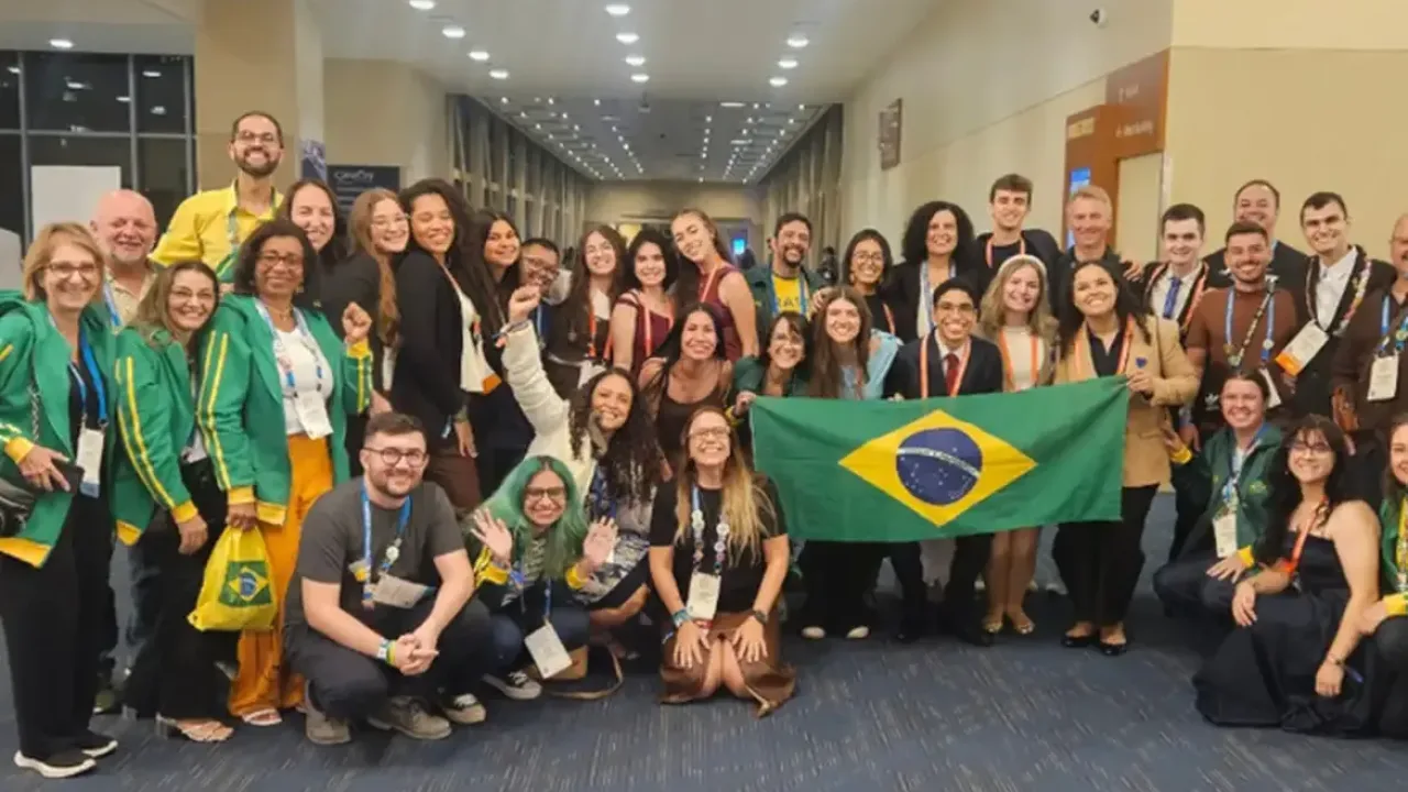 Estudantes brasileiros na feira internacional de ciências ISEF 2026