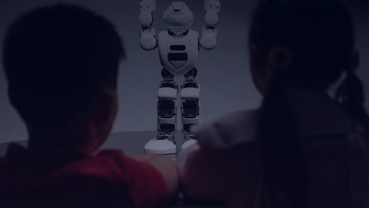 Ubtech abre 1ª fábrica do mundo que produz um robô humanoide a cada 10 minutos na china